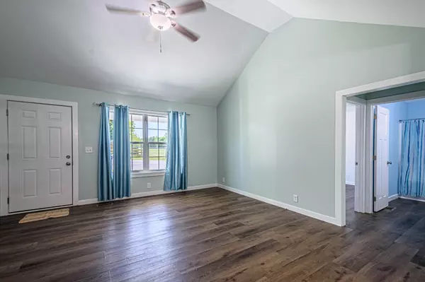 Pulaski, TN 38478,493 Powell Chapel Rd