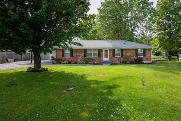 212 Bate Ave,  Gallatin,  TN 37066