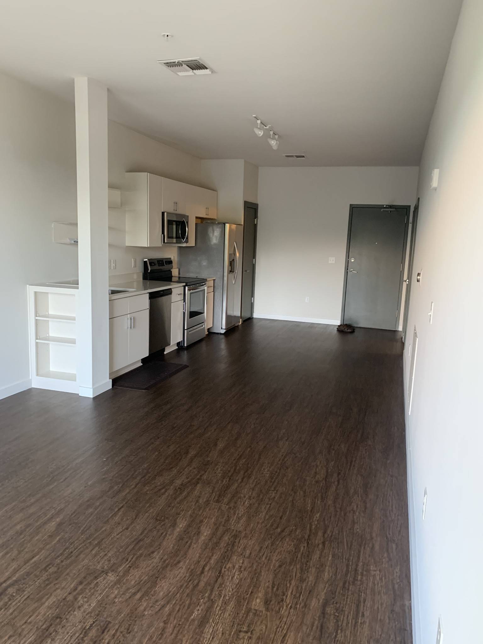 1900 12th Ave #S #313, Nashville, TN 37203