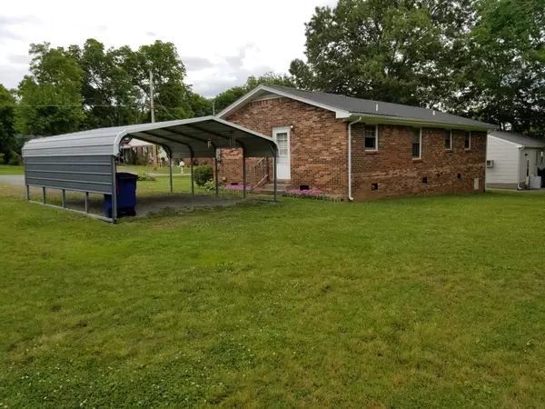 Shelbyville, TN 37160,206 Meadow Dr