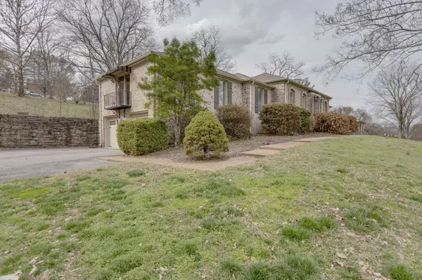 Brentwood, TN 37027,619 Granny White Pike