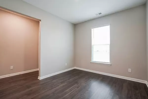 Columbia, TN 38401,3001 Apiary Ct