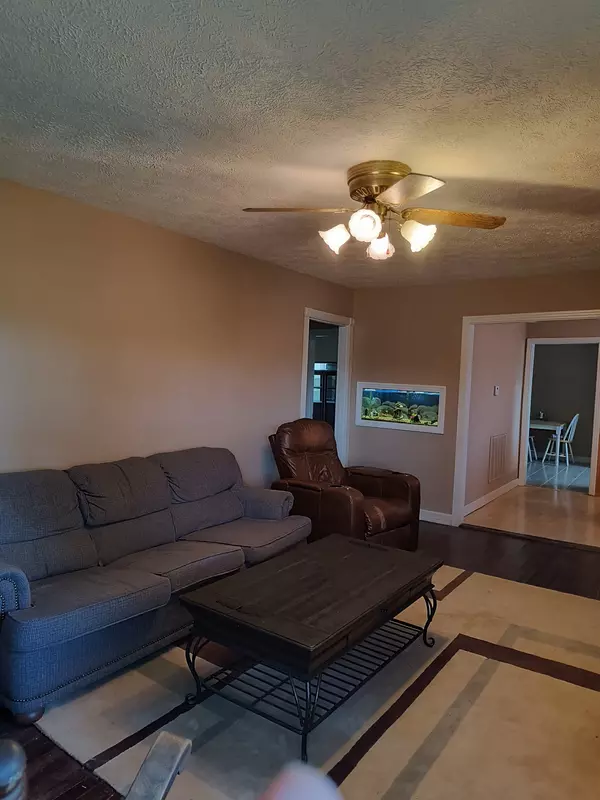 Lebanon, TN 37087,7378 Hartsville Pike