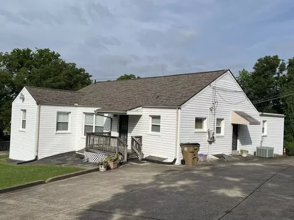 1210 Coreland Dr,  Madison,  TN 37115