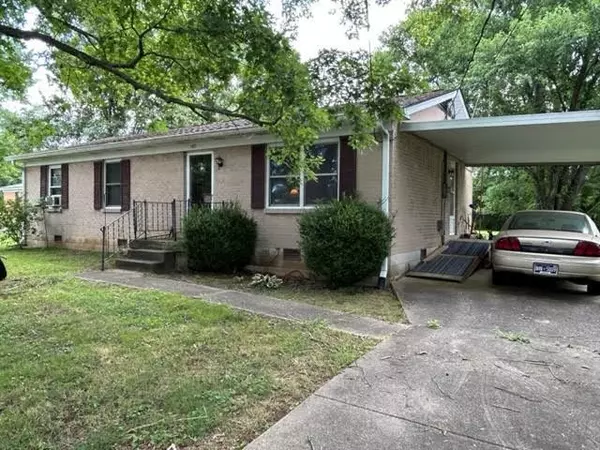 101 Lynn Ave, Watertown, TN 37184