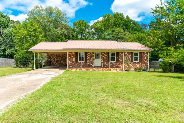 64 Tunstill Loop Rd,  Fayetteville,  TN 37334