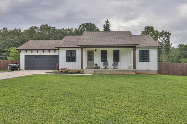 225 Golf Shores Dr, Winchester, TN 37398