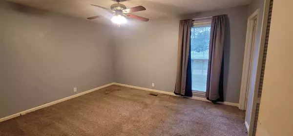 Greenbrier, TN 37073,119 Morris Dr