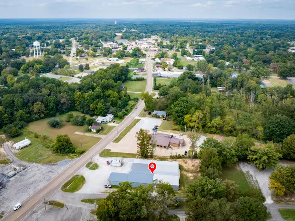 Parsons, TN 38363,455 E Main St