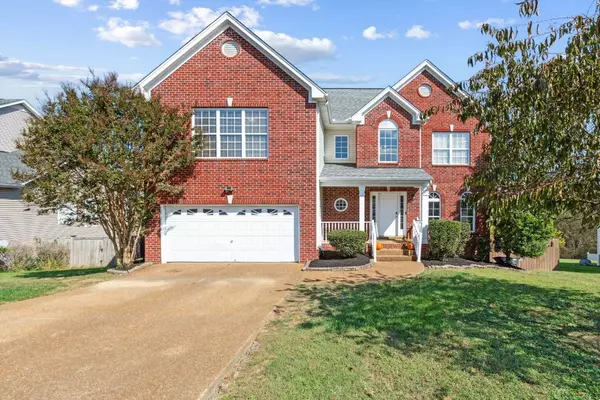 883 Loretta Dr,  Goodlettsville,  TN 37072