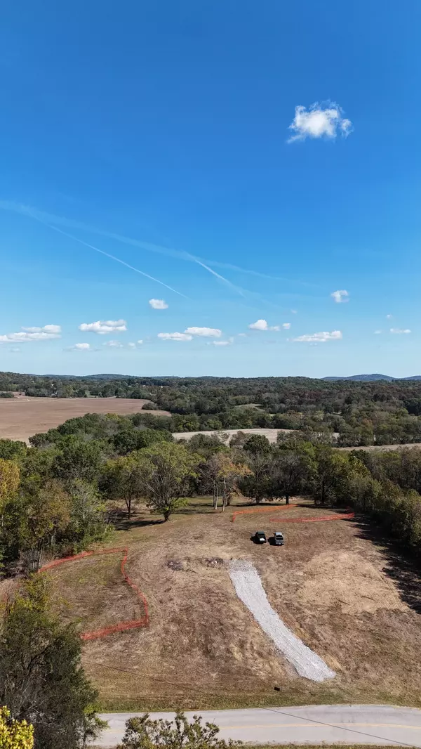 6466 Drumright Rd, College Grove, TN 37046