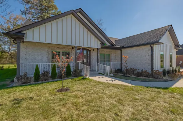 233 Woodson Dr,  Tullahoma,  TN 37388