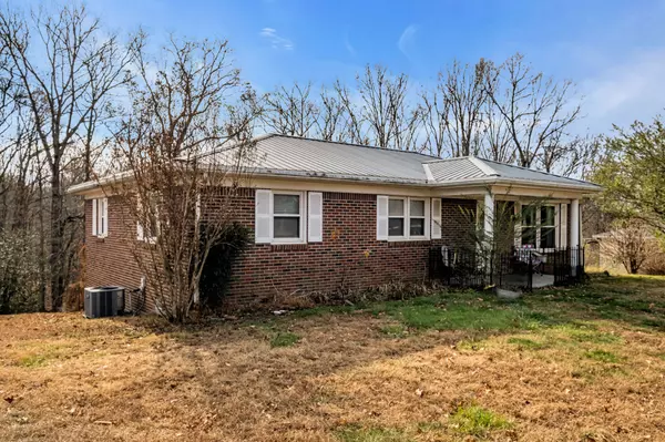 709 Hickory St, Centerville, TN 37033