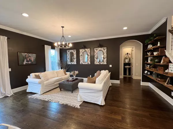 Goodlettsville, TN 37072,302 Andover Ct