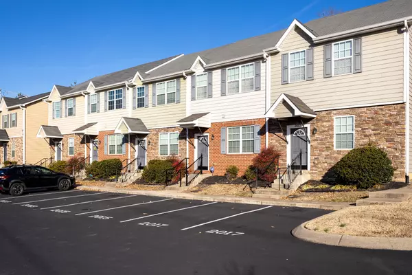 Nashville, TN 37211,2015 Pinecrest Dr