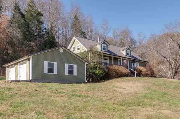 8885 Rasbury Hollow Rd, Waynesboro, TN 38485