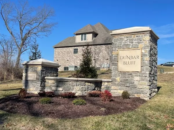818 Shady Bluff Trl, Clarksville, TN 37043