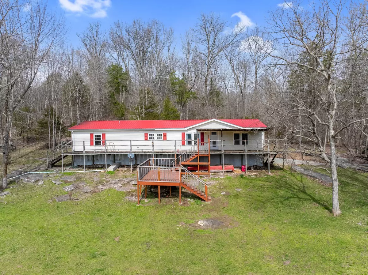 Clifton, TN 38425,1255 Keith Dr