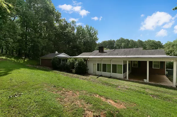 Huntingdon, TN 38344,365 Quail St