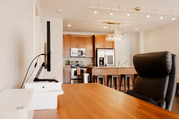 Nashville, TN 37203,702 Wedgewood Park #206