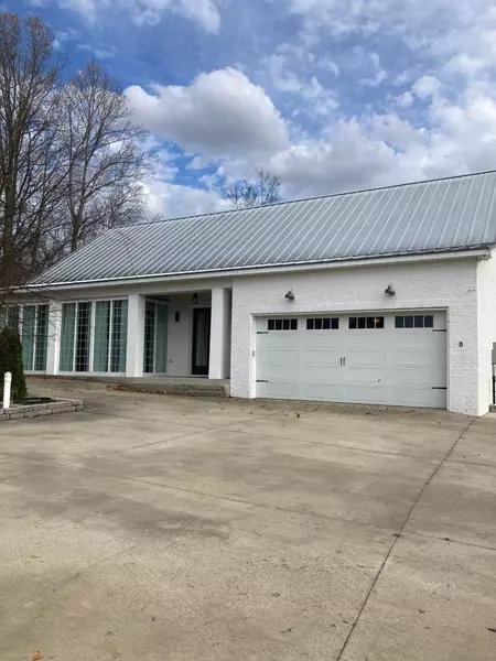 1141 Browns Ln, Gallatin, TN 37066