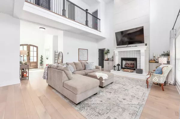 Lexington, TN 38351,105 Joy Ln