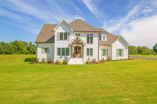 105 Joy Ln, Lexington, TN 38351