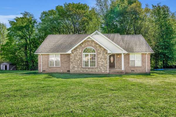 586 Kyson Cir,  Lafayette,  TN 37083