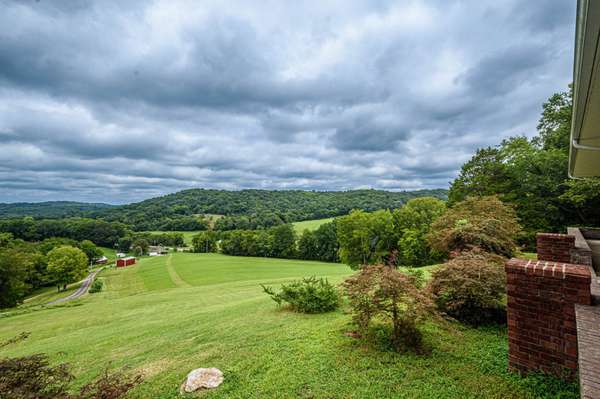 3056 Martin Hollow Rd, Culleoka, TN 38451