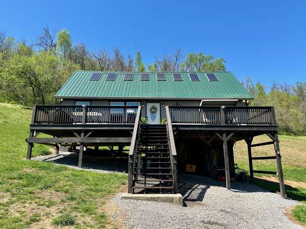 179 Puncheon Camp Ln, Bell Buckle, TN 37020