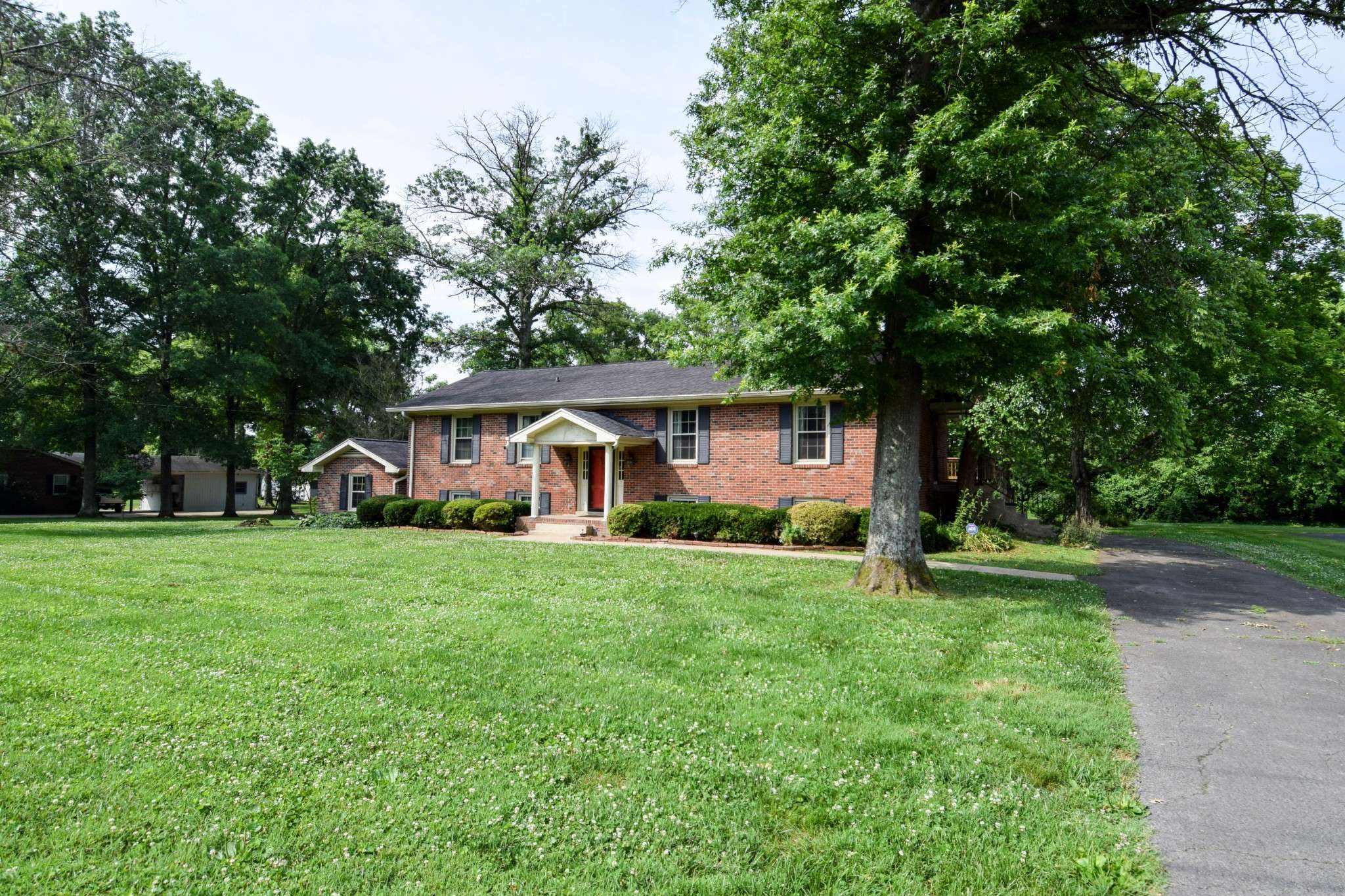 224 Sherry Cir,  Gallatin,  TN 37066