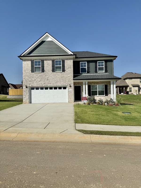 1119 Amber Hills Drive, Ashland City, TN 37015