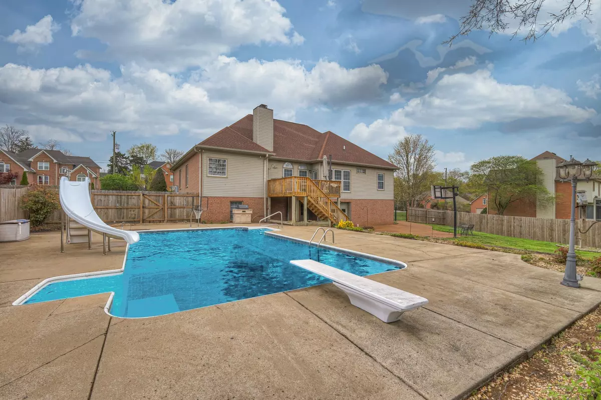Hendersonville, TN 37075,114 Wyncrest Ct