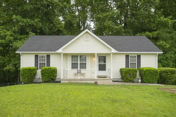 137 Brookside Pt, Springfield, TN 37172