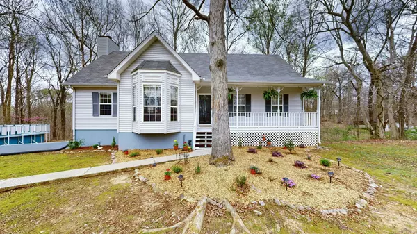 1008 Cross Country Dr,  Kingston Springs,  TN 37082