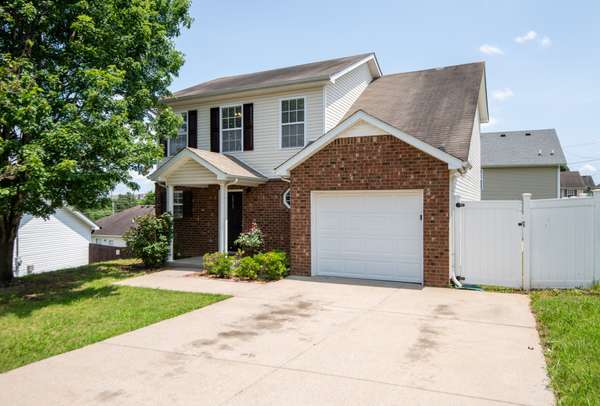 1313 Tonya Dr, La Vergne, TN 37086