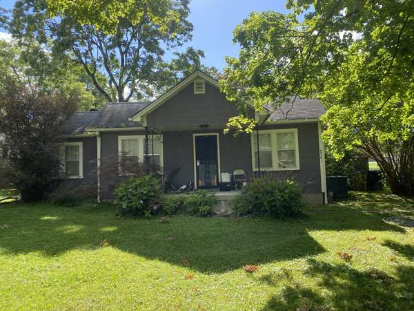 2301 Foster Ave,  Nashville,  TN 37210