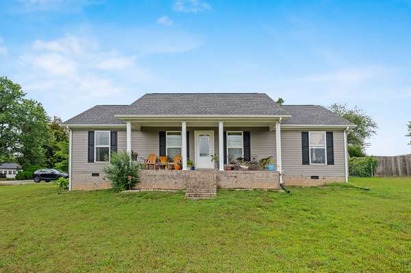 798 OConnor St, Smithville, TN 37166