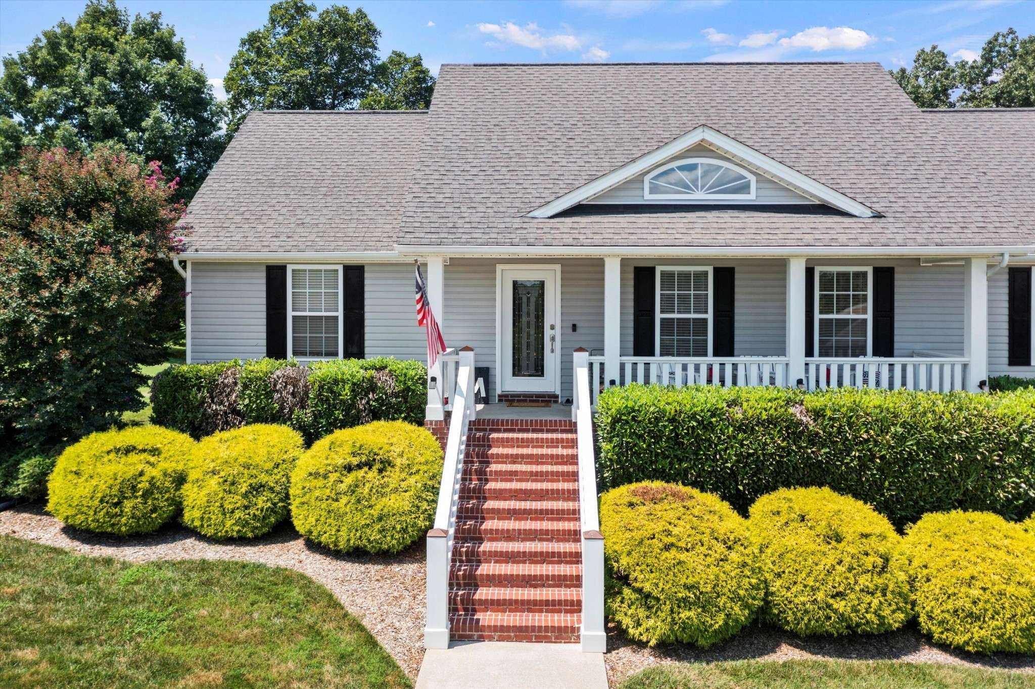 Soddy Daisy, TN 37379,10432 Sovereign Pointe Drive