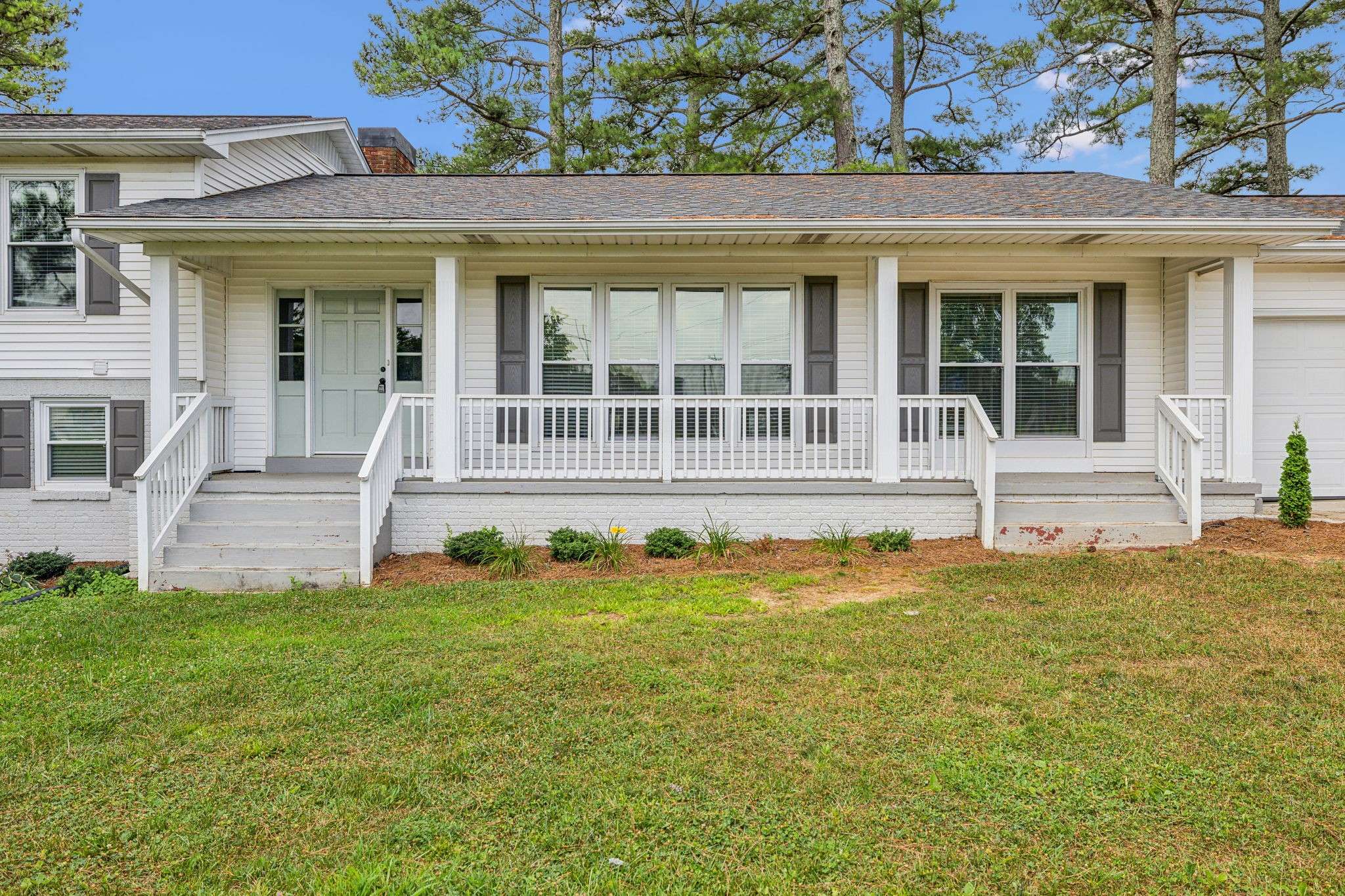 Lawrenceburg, TN 38464,1713 Deer Hollow Dr