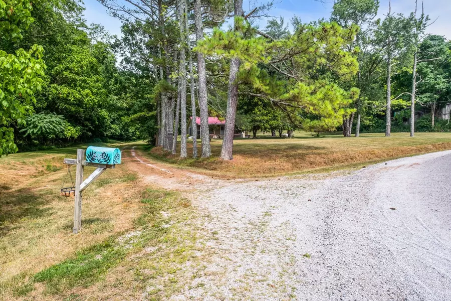 5311 Toll Dugger Rd, Culleoka, TN 38451