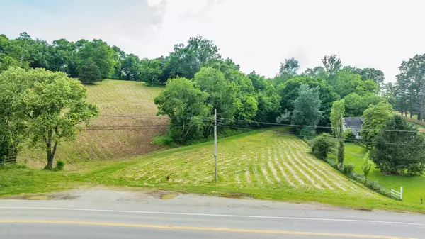 1811 Columbia Hwy, Pulaski, TN 38478