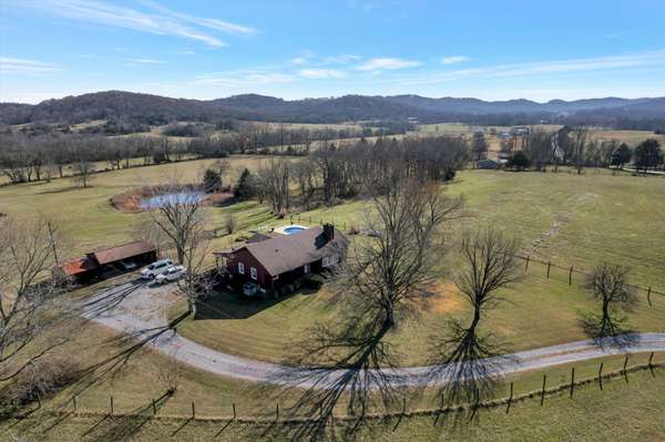 420 Sinking Creek Rd, Petersburg, TN 37144