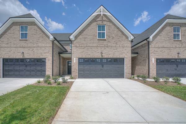 221 Ivor Dr, Smyrna, TN 37167