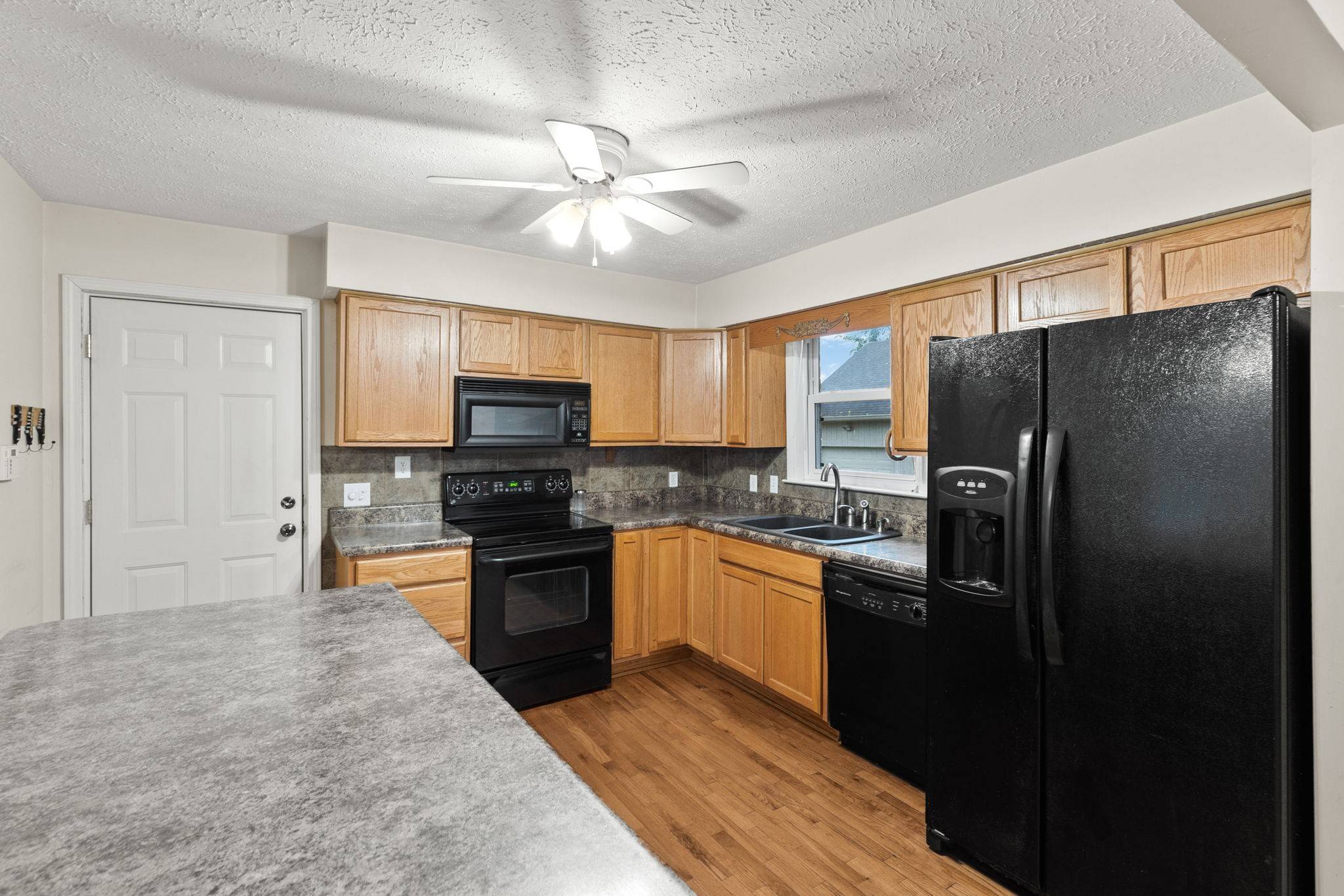 Hendersonville, TN 37075,102 Creekwood Ln