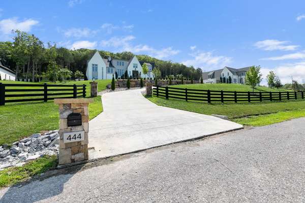 444 Beech Creek Rd #N, Brentwood, TN 37027