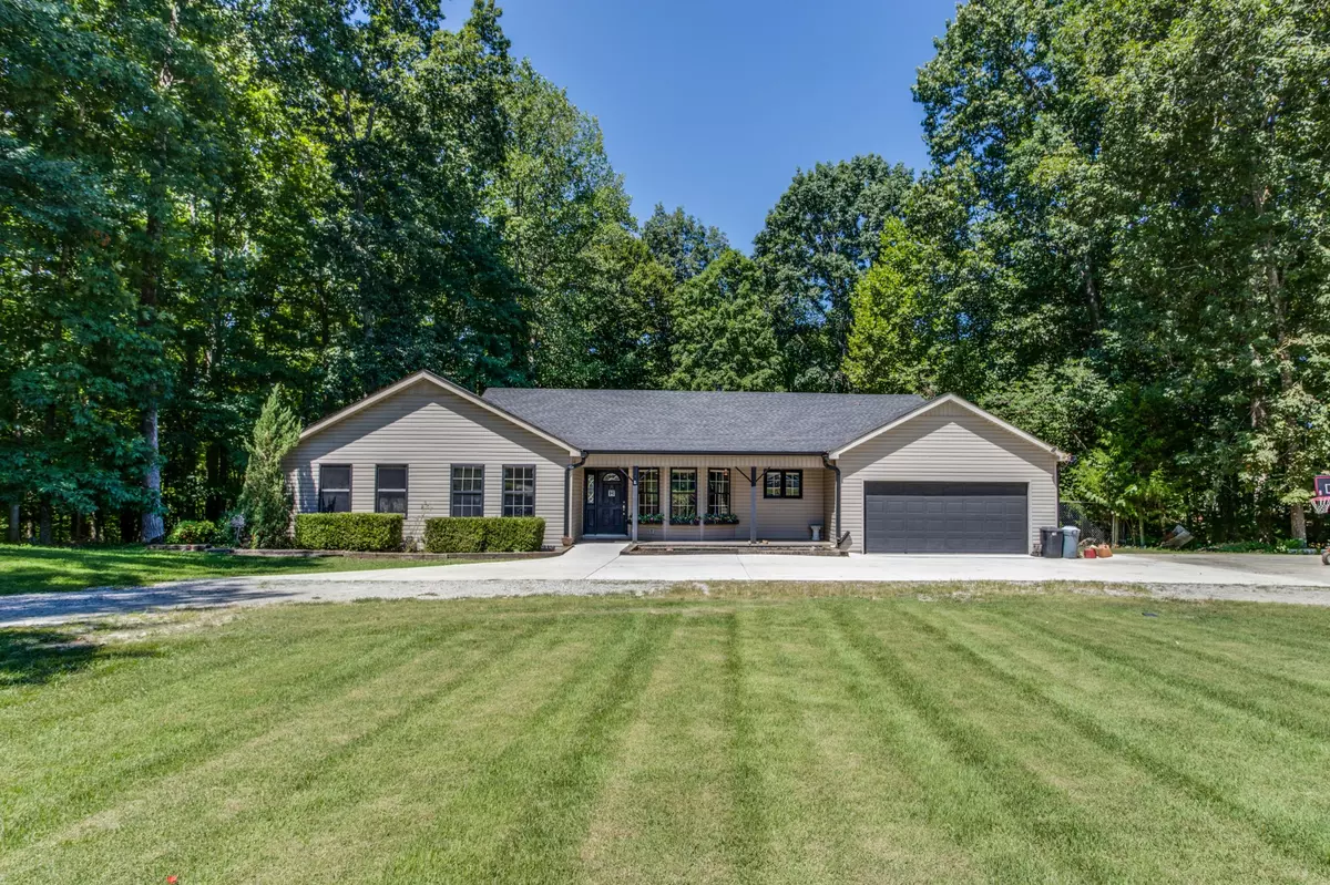 Winchester, TN 37398,743 Hopkins Ln