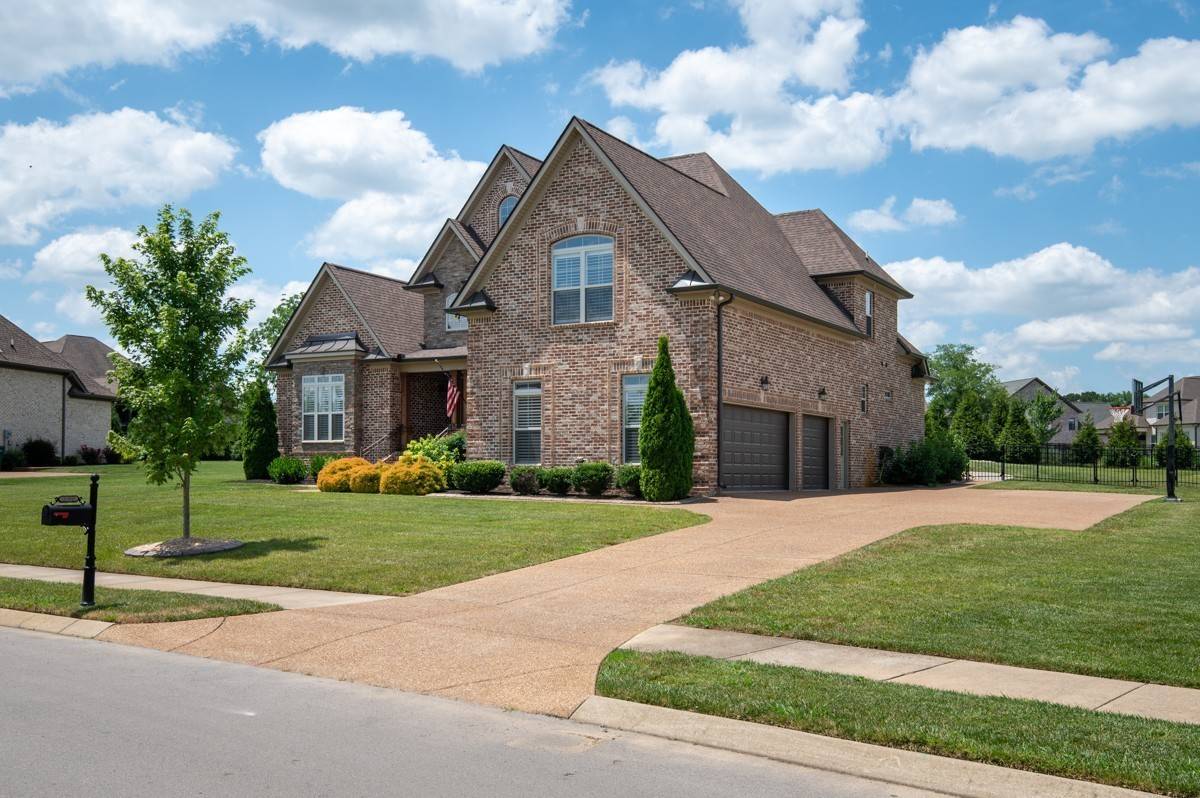 Lebanon, TN 37087,148 Springfield Dr