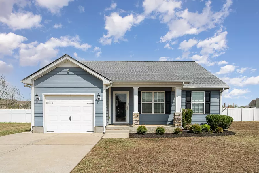 702 Silverhill Dr, Murfreesboro, TN 37129