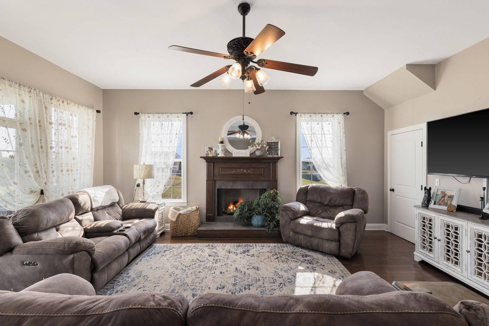 Cross Plains, TN 37049,4584 S Mill Ln